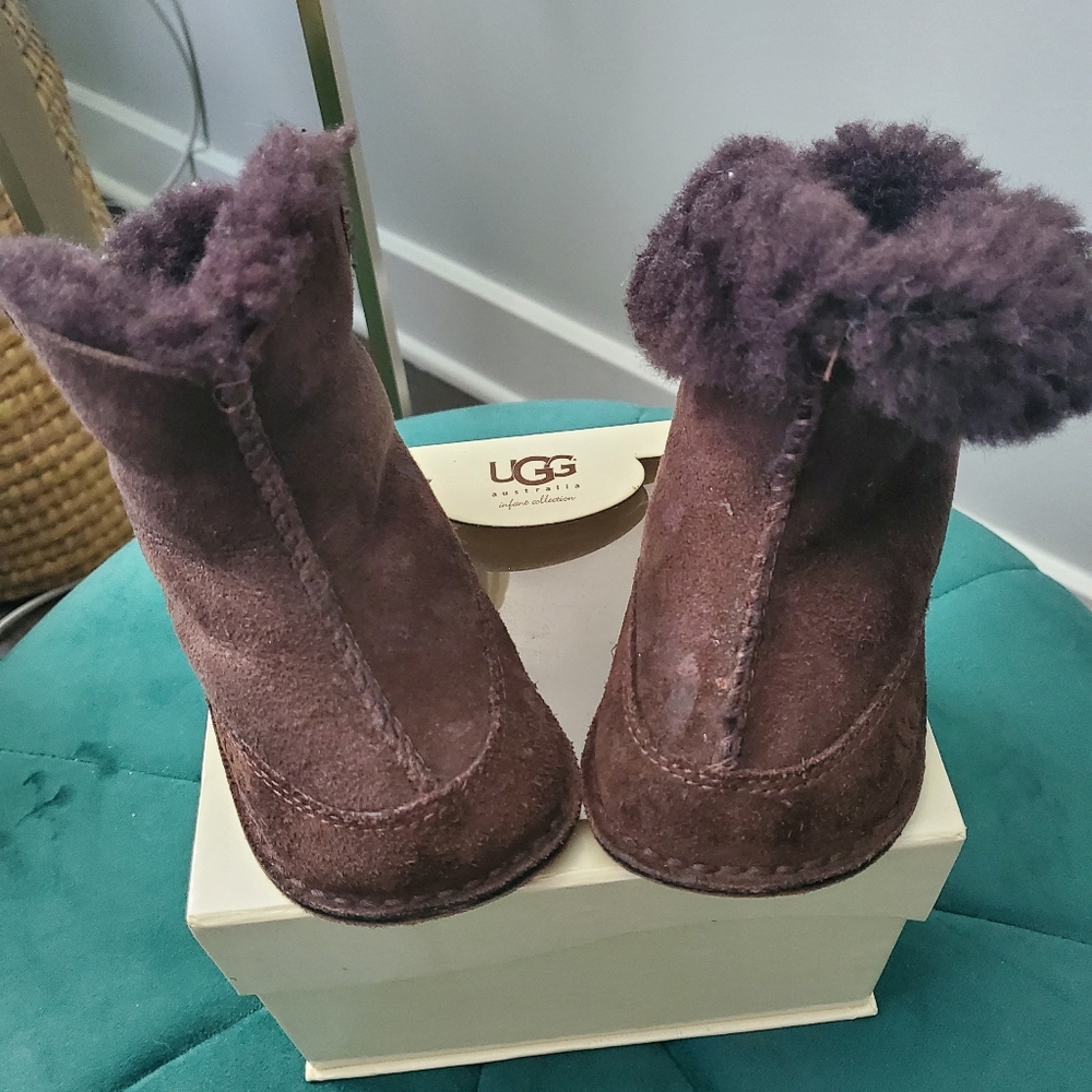 UGG INFANT BOOTIES